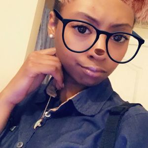 Meet your Posher, Delisha